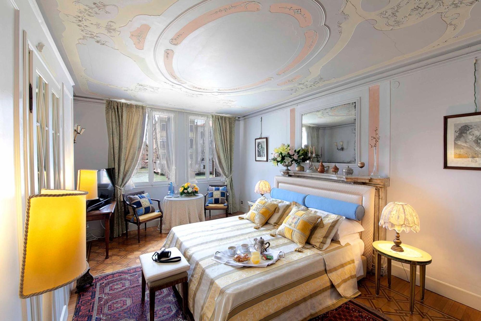 Suite with Grand Canal View,1274563840:JPEG