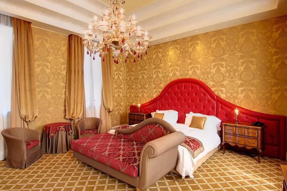 Junior Suite,1204513174:JPEG