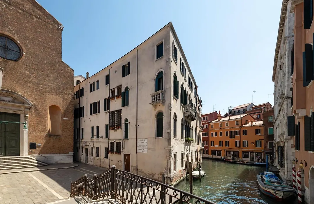 Residence Ca' Foscolo-1