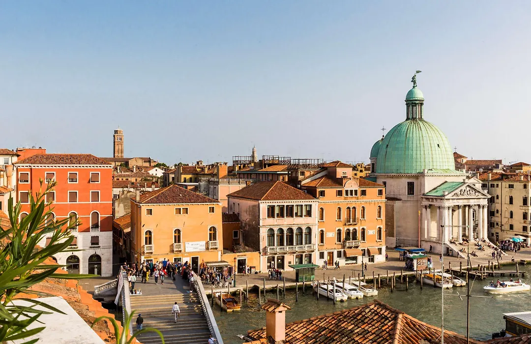 Nh Venezia Santa Lucia-1