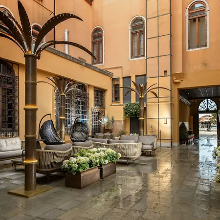 Palazzo Veneziano - Venice Collection-3